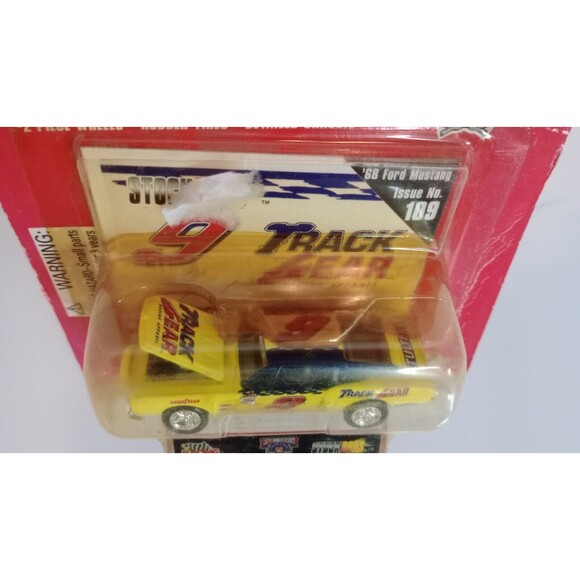 Racing Champions Stock Rods '68 Ford Mustang Issue No. 106 1:64 Diecast - Picture 3 of 6
